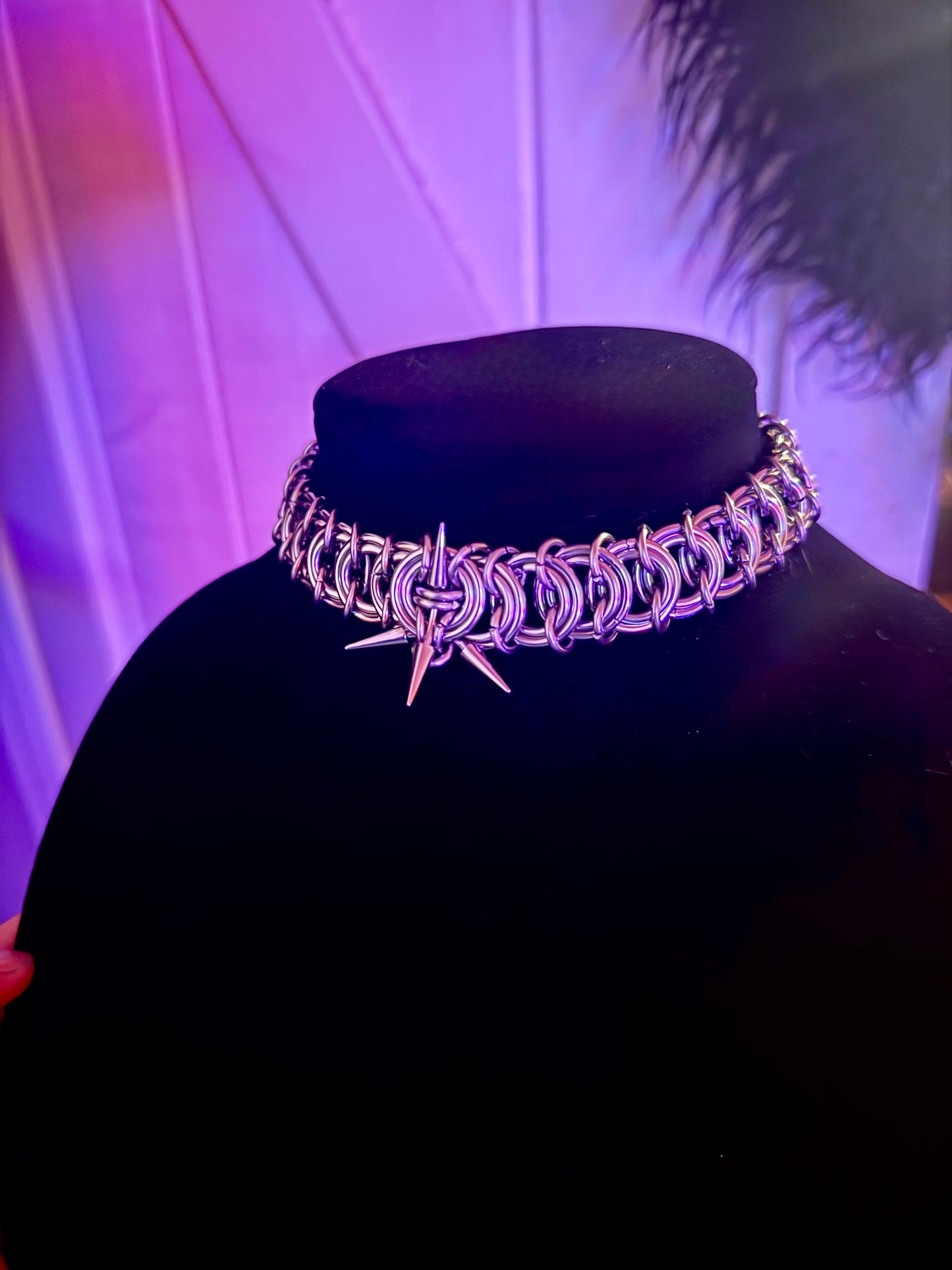 Thornkiss Choker